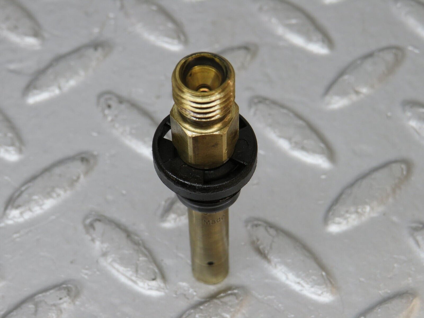 34475 Mercedes-Benz C126 380SEC Coupe Fuel Injector Bosch 0437502047