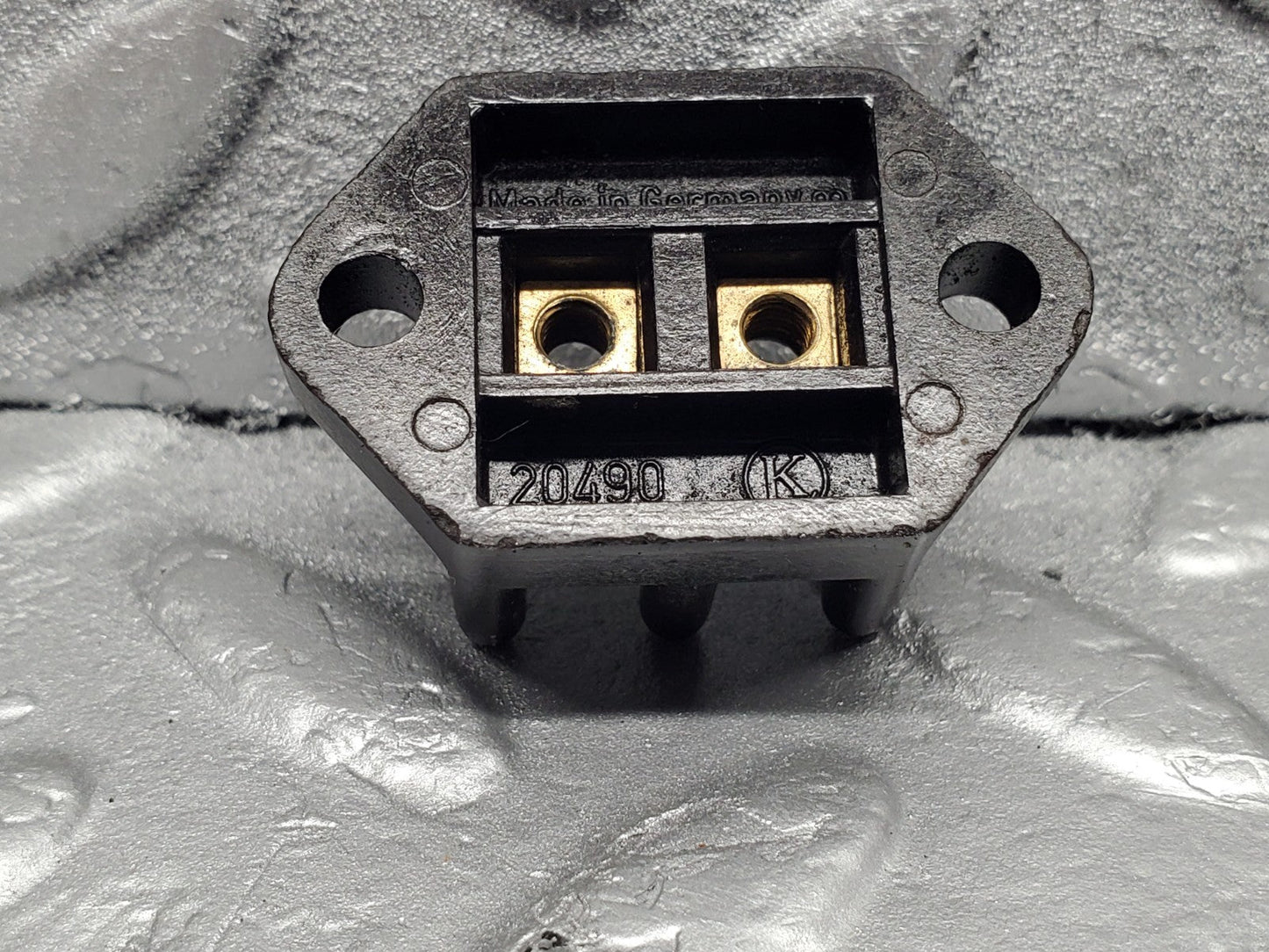 45690457