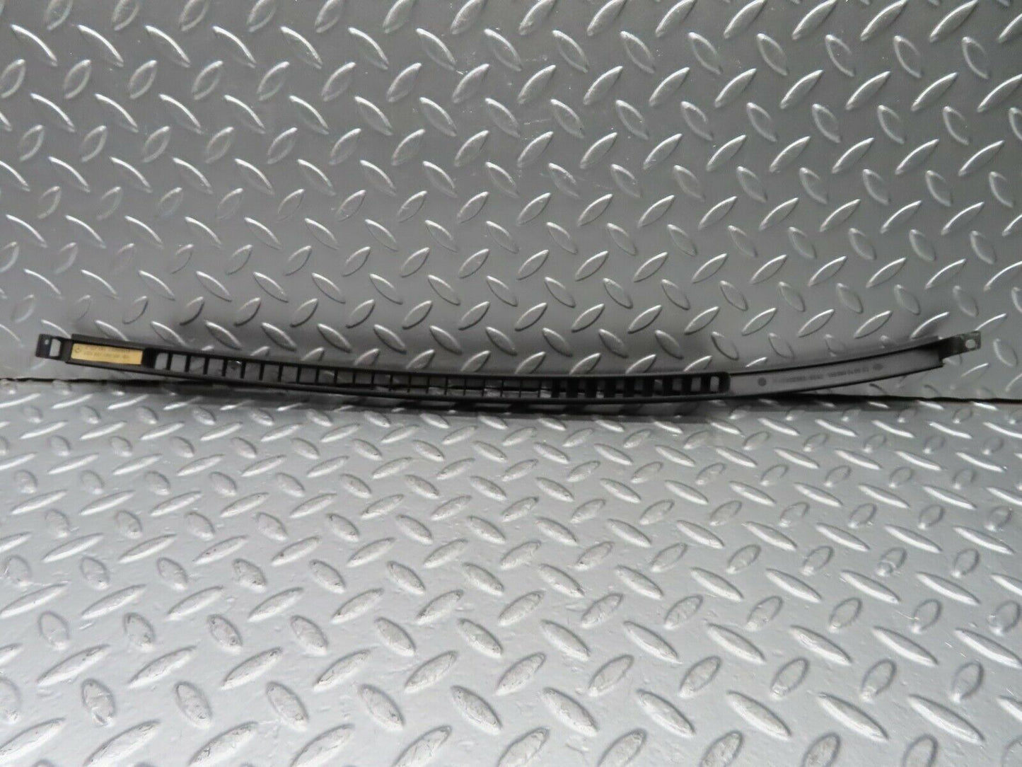 19983 Mercedes-Benz R129 300SL Coupe Windscreen Defroster Air Vent 1296890380