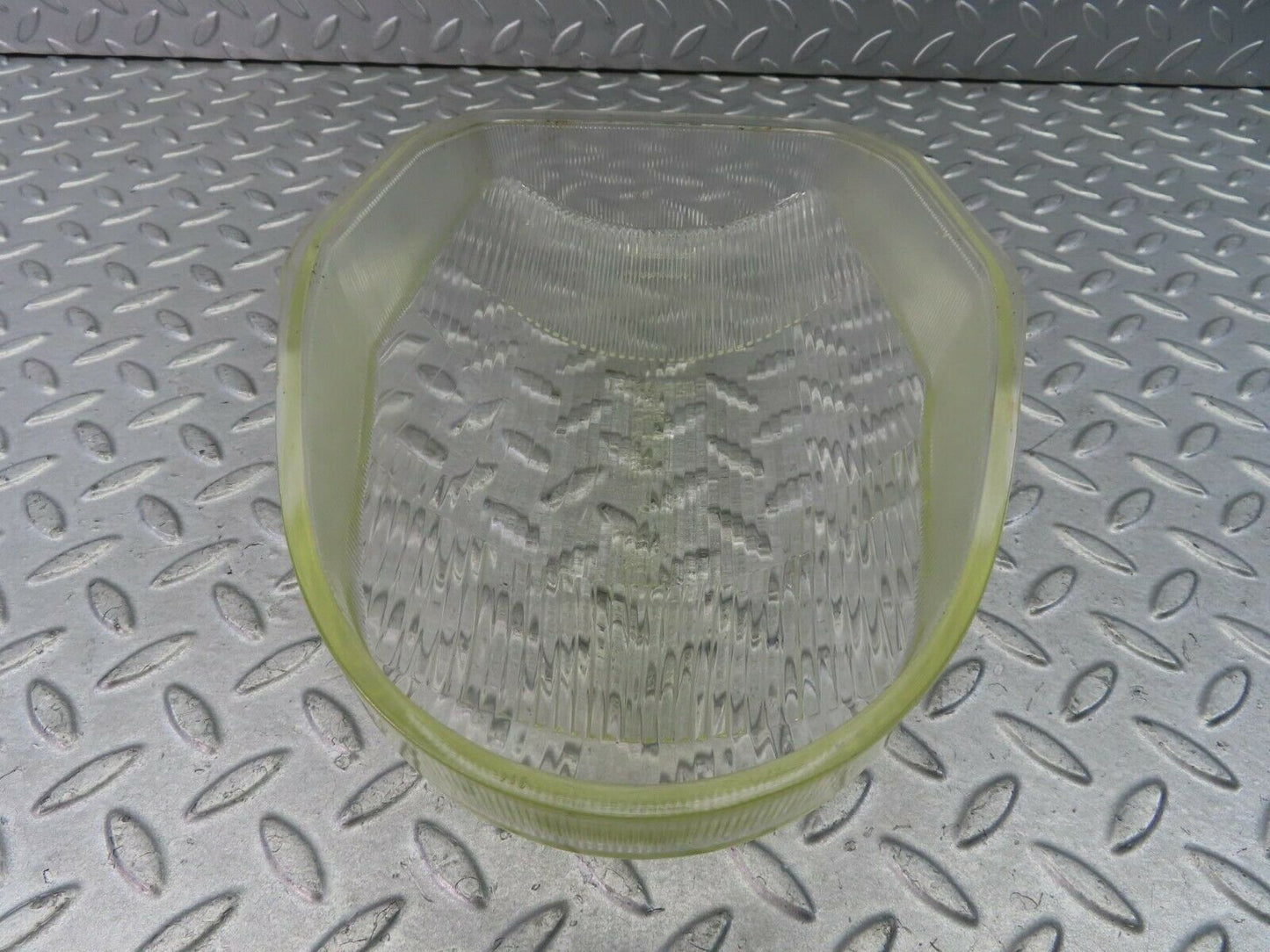 8601 Mercedes-Benz W108 Headlight Lens 1305630023