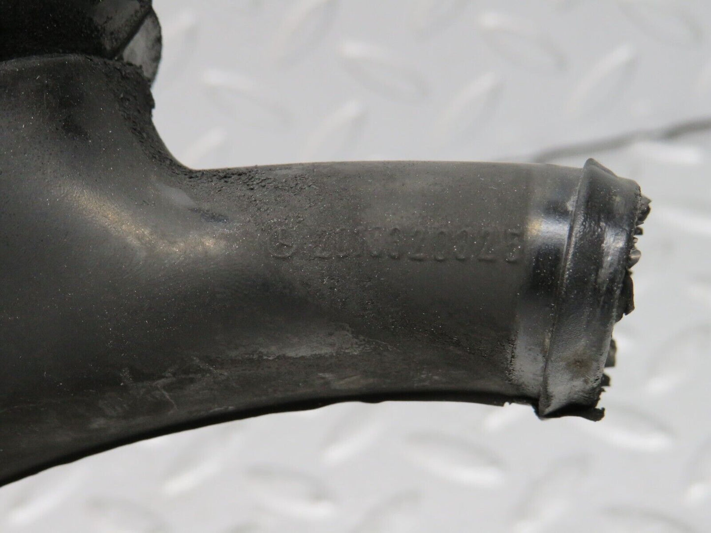 36661 Mercedes-Benz W201 190E 2.0L Heater Water Drain 2018320025