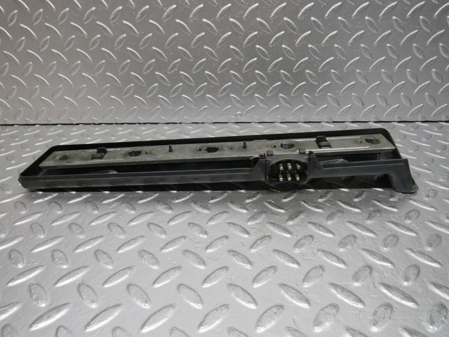 0105 Mercedes-Benz W123 Tail Light Bulb Holder Right Side 22064R