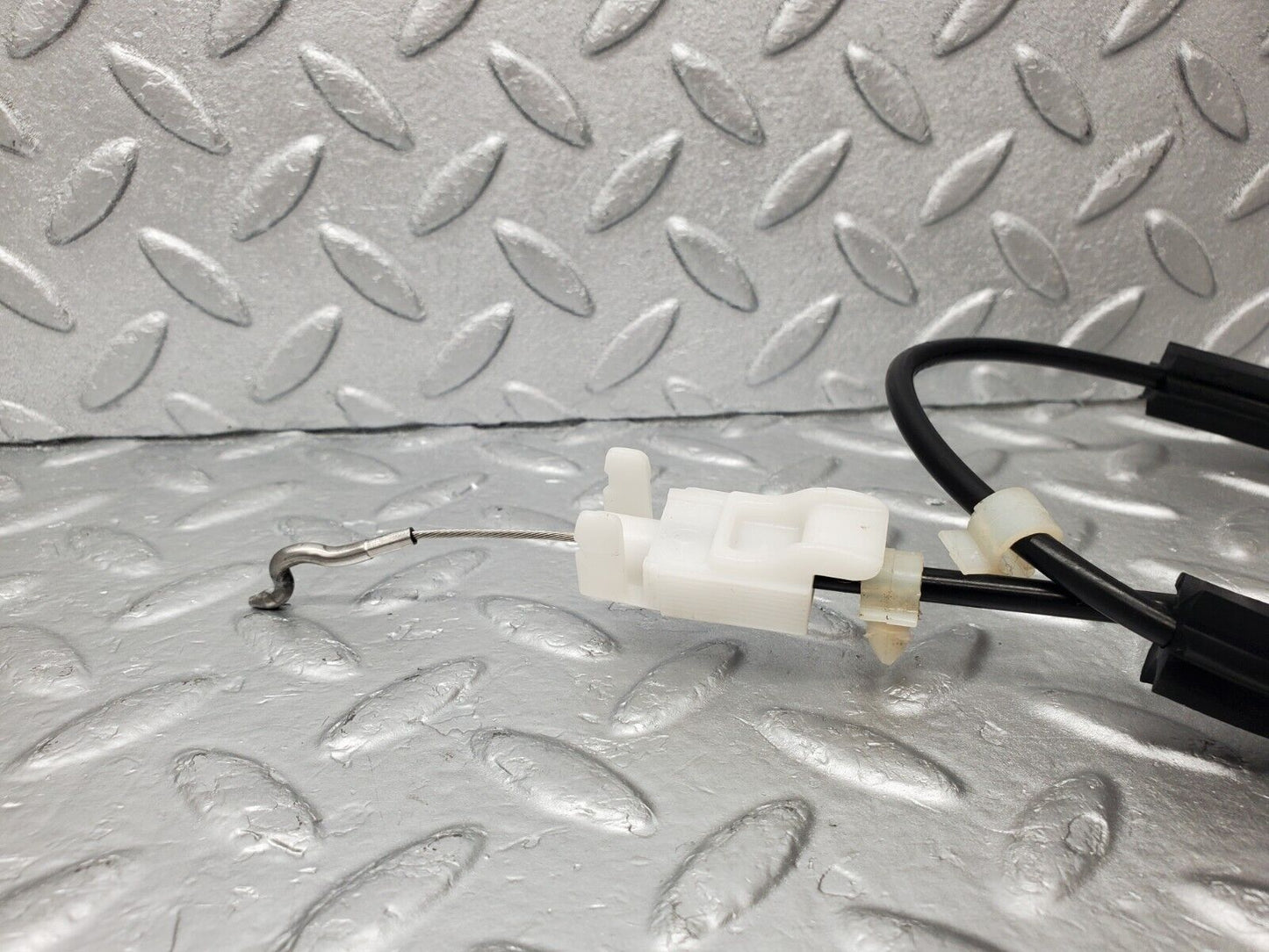 46953 Mercedes-Benz R129 320SL Coupe Door Lock Cable