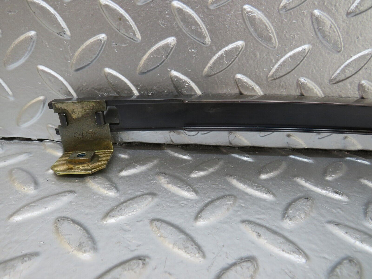 25225 Mercedes-Benz W201 190D Rear Left Door Window Channel