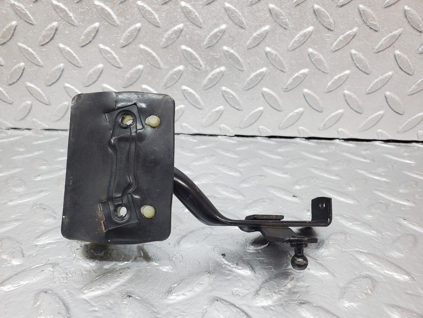 45780 Mercedes-Benz W126 420SE Accelerator Pedal Linkage
