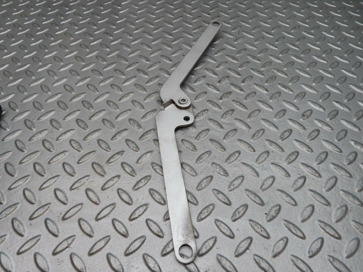 12288 Mercedes-Benz W108 280SE 3.5 Bonnet Hinge Right Side
