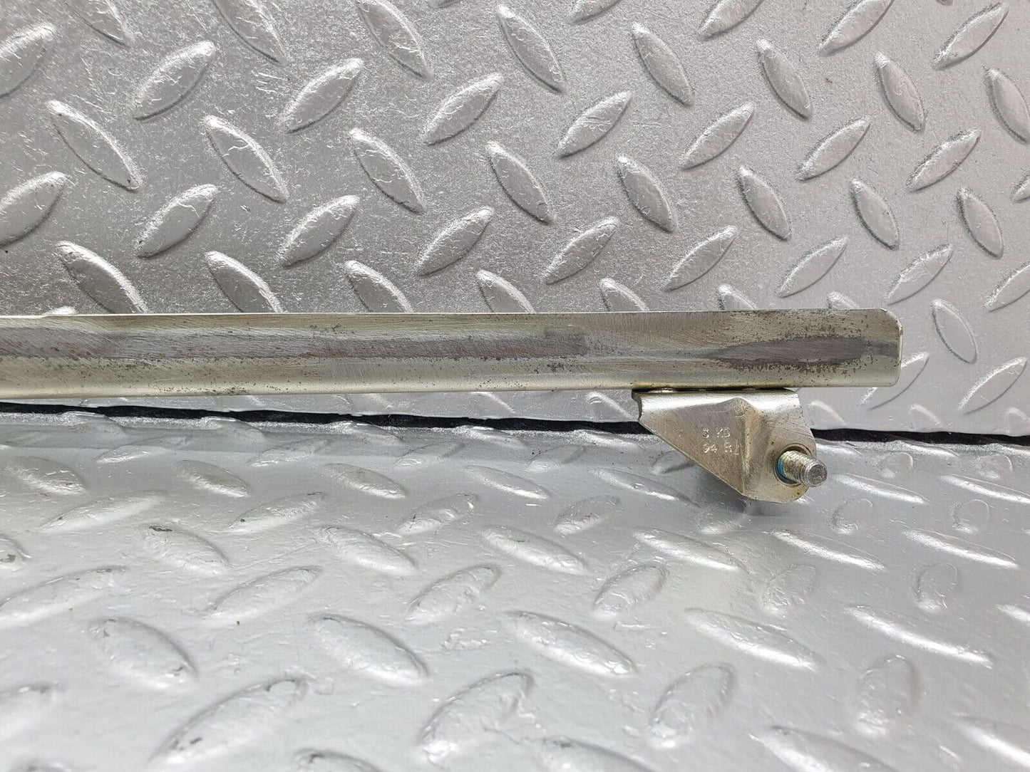 42434 Mercedes-Benz R129 320SL Coupe Right Door Front Window Channel