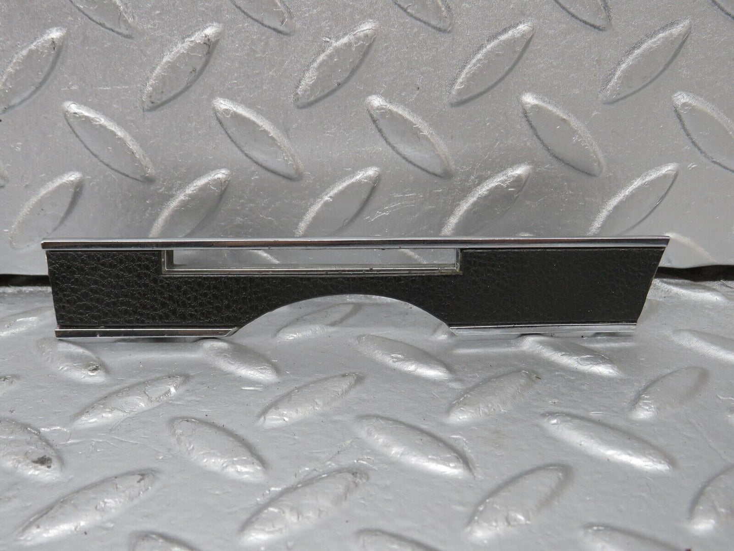 39957 Mercedes-Benz R107 350SL Coupe Dashboard Trim Right Side Black 1076800671