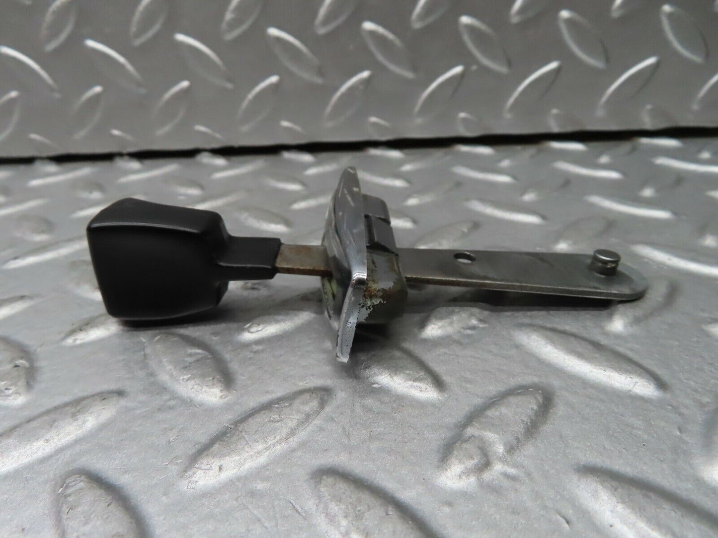 20562 Mercedes-Benz R107 450SL Right Seat Folding Lever