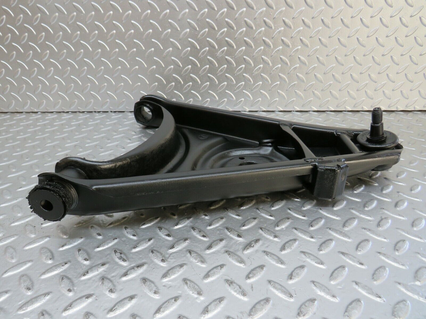 23842 Mercedes-Benz C107 450SLC Coupe Front Right Lower Control Arm