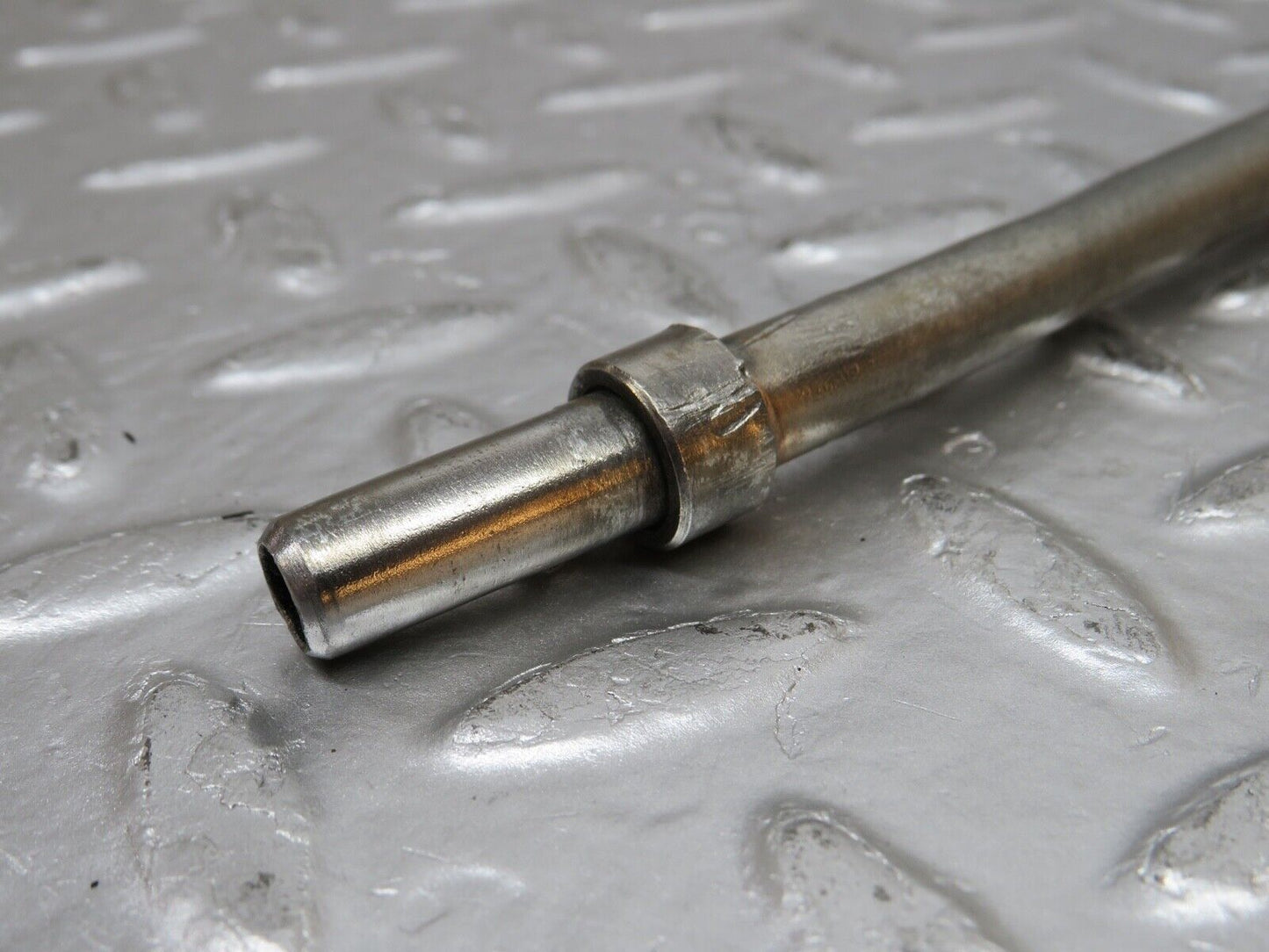 0404 Mercedes-Benz W120 180D Ponton Oil Dipstick Housing