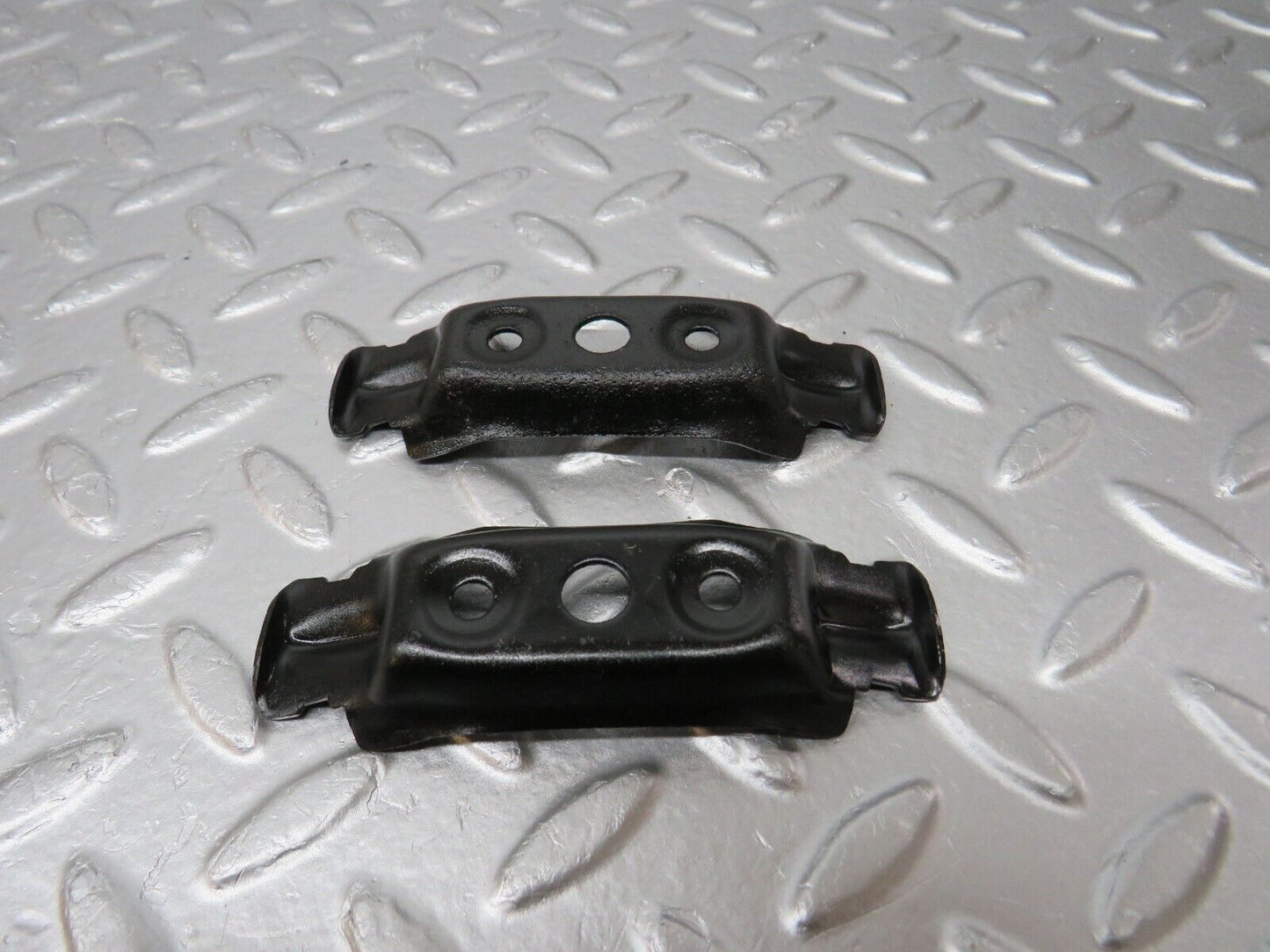 34010 Mercedes-Benz W124 260E Fuel Pump Fuel Filter Bracket Holder