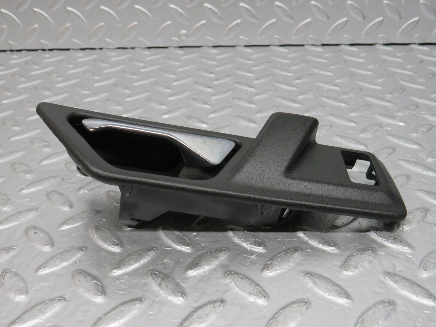 32445 Mercedes-Benz S124 300TE Rear Left Interior Door Handle 1247600161