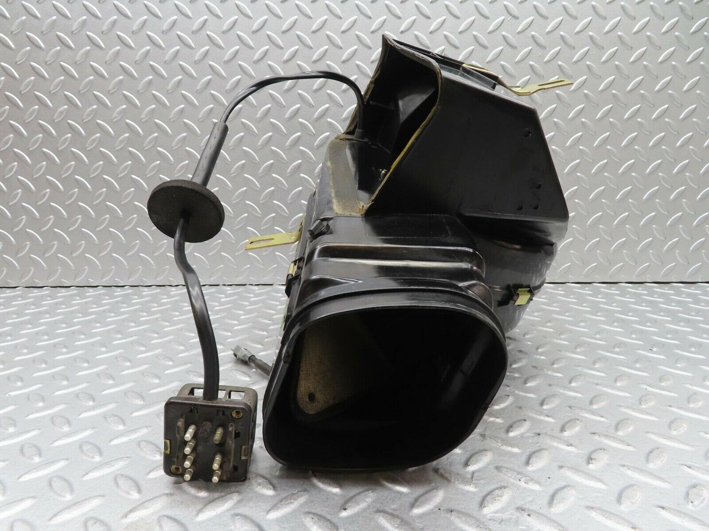 14368 Mercedes-Benz W116 350SE Heater Blower Motor With Housing 0130107012