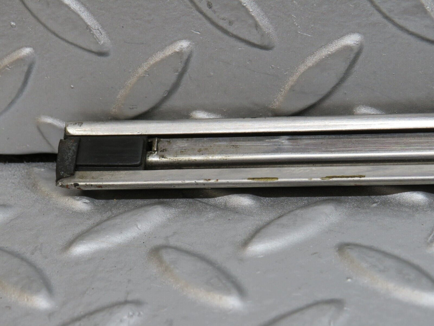35774 Mercedes-Benz W108 Front Left Door Centre Moulding Trim