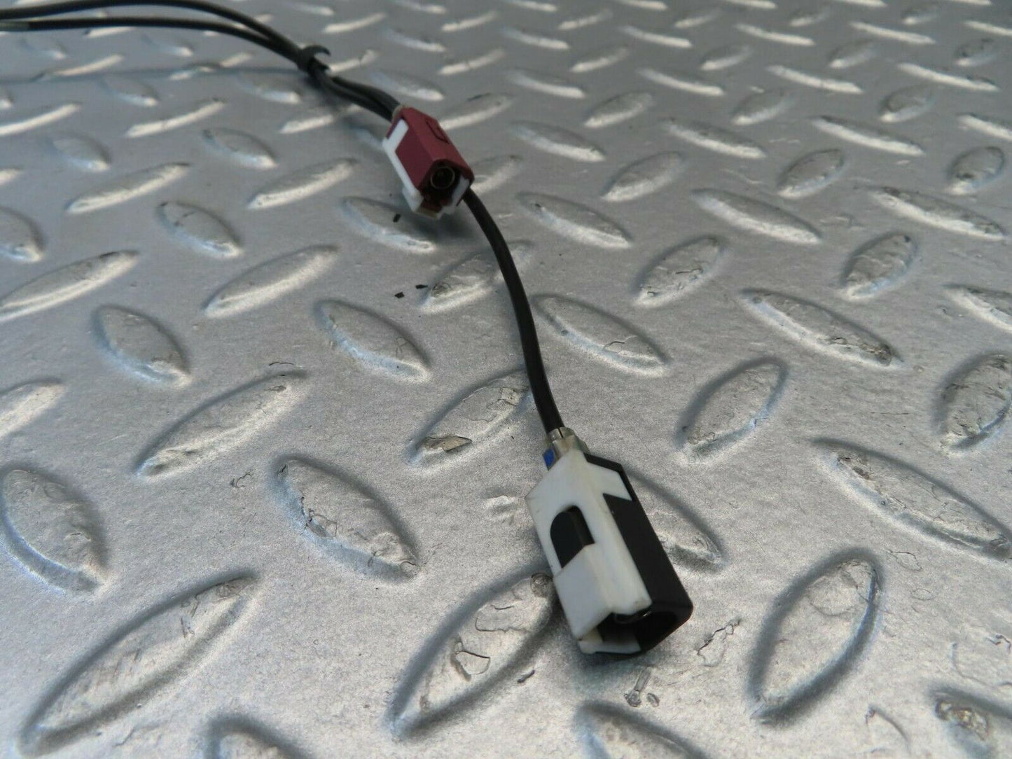 11159 Mercedes-Benz W221 S320 Roof Aerial