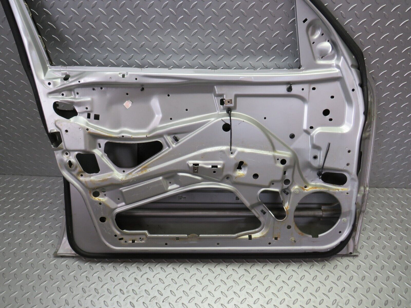 34726 Mercedes-Benz W210 320E Front Left Door