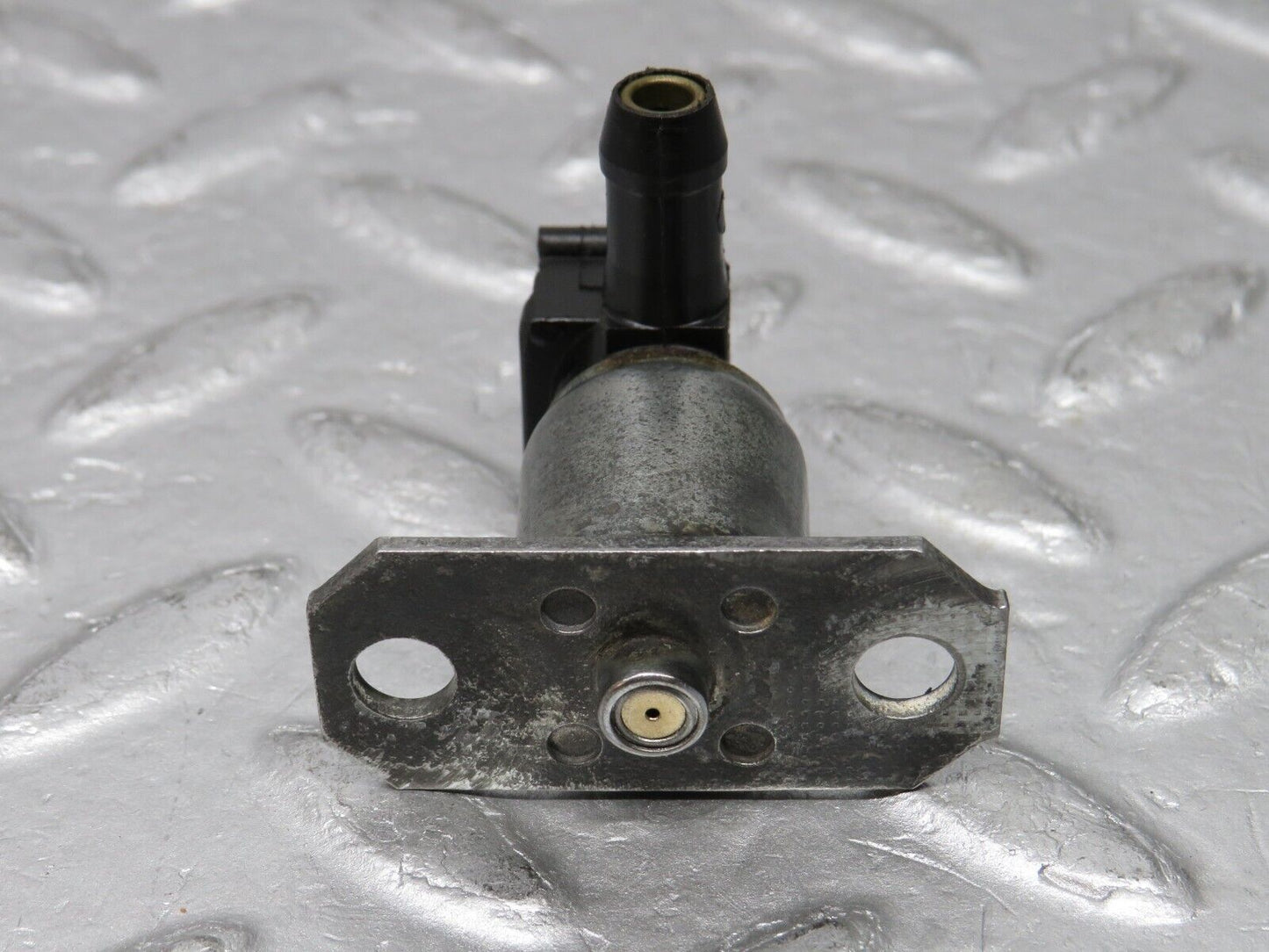 37565 Mercedes-Benz W109 300SEL Cold Start Valve Bosch 0280170012