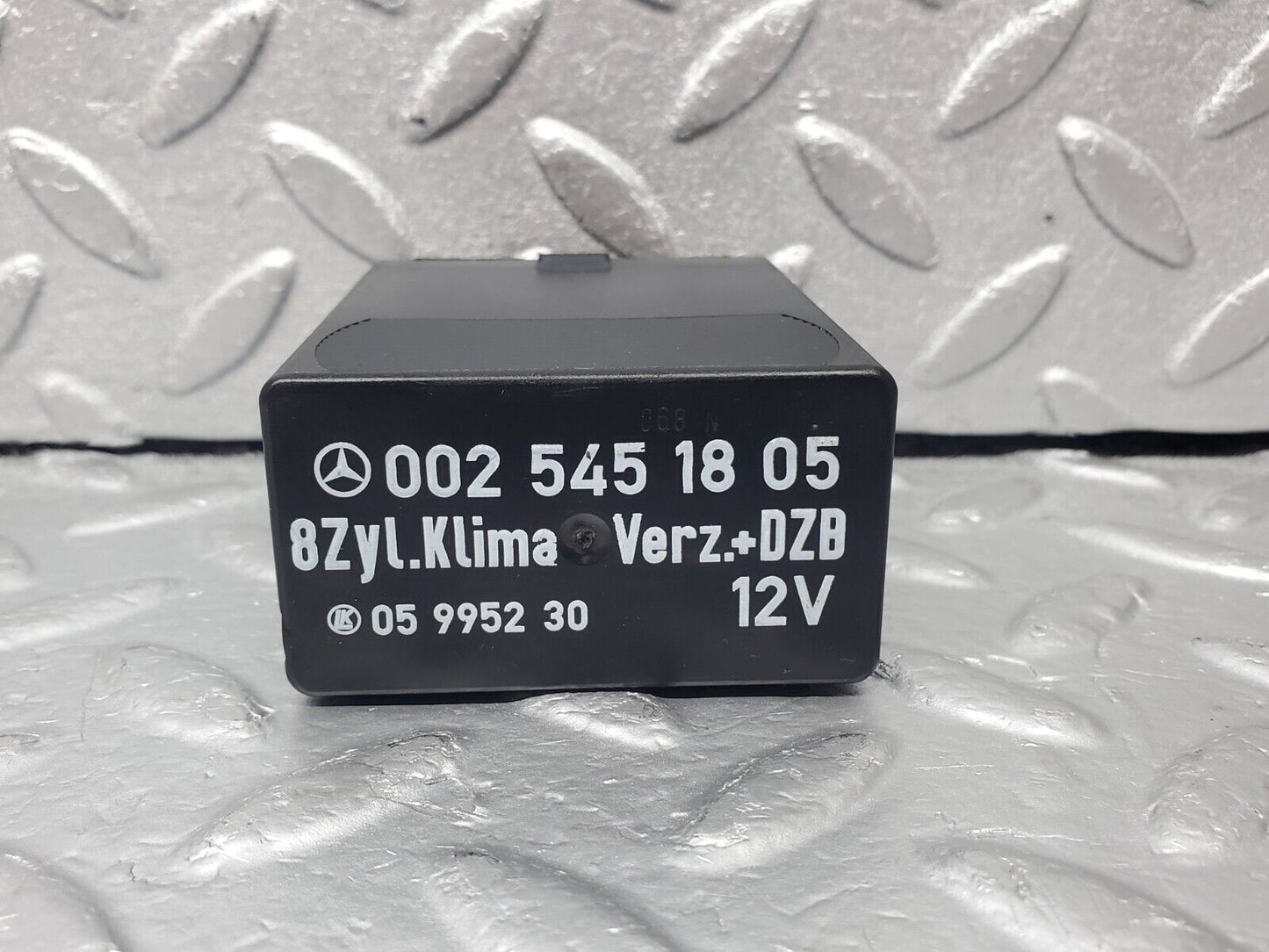45546 Mercedes-Benz W126 420SE Air Conditioning Relay 0025451805