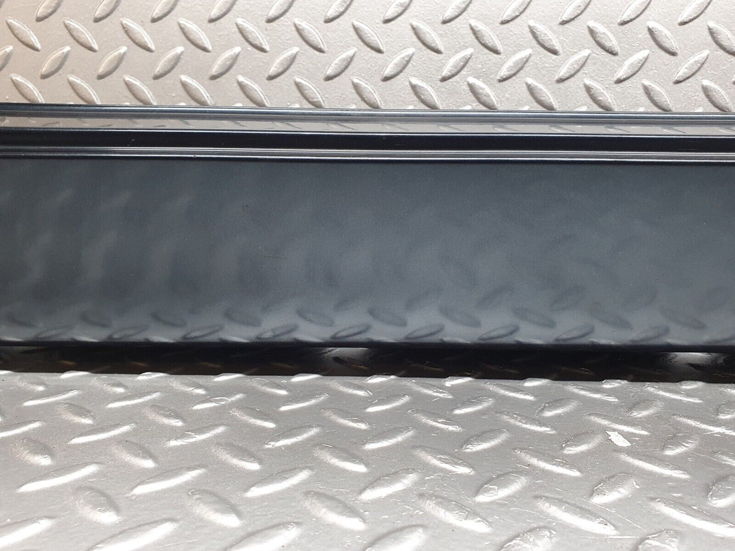 42024 Mercedes-Benz W202 C200 Side Skirt Right Side 2026982430
