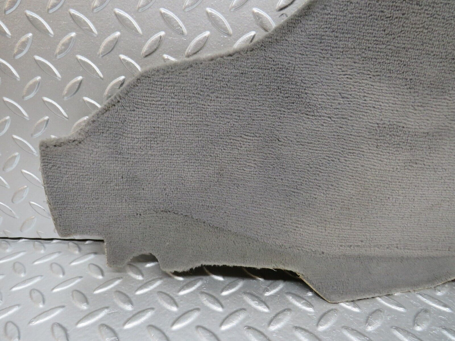 31341 Mercedes-Benz S124 220TE Wagon Centre Console Carpet Right Side Grey
