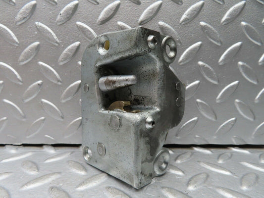 20981 Mercedes-Benz W114 250CE Coupe Left Door Lock Mechanism