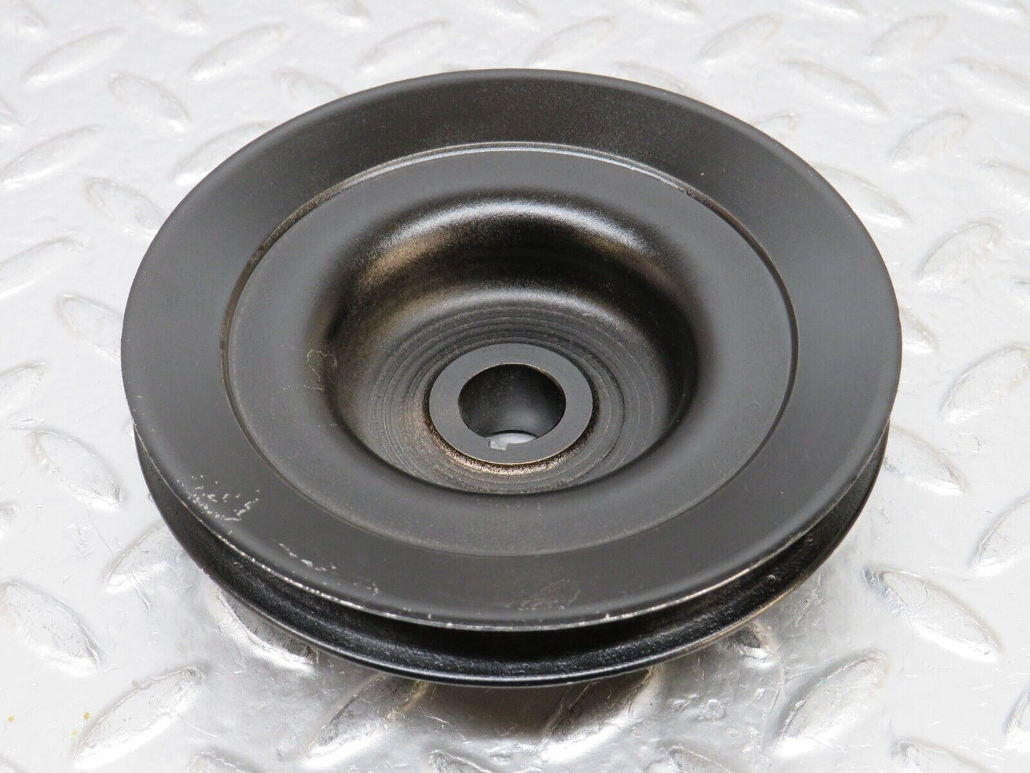 32251 Mercedes-Benz W116 350SE Power Steering Pump Pulley 6154660315