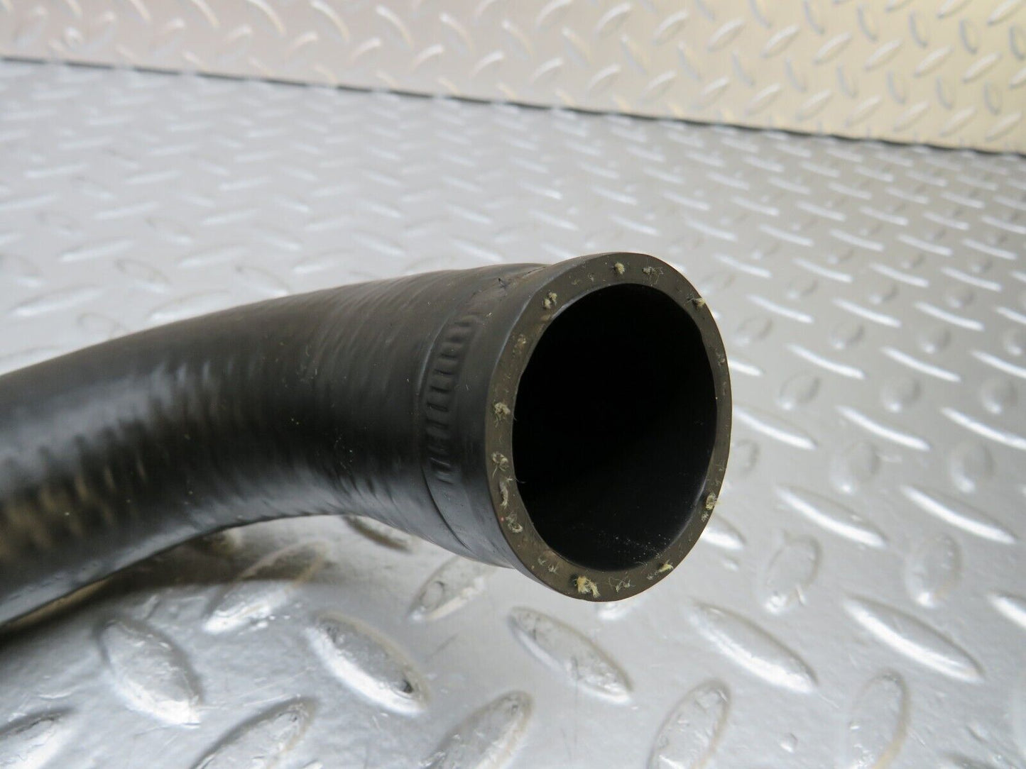 25503 Mercedes-Benz W123 200 Radiator Hose Pipe 1235012382