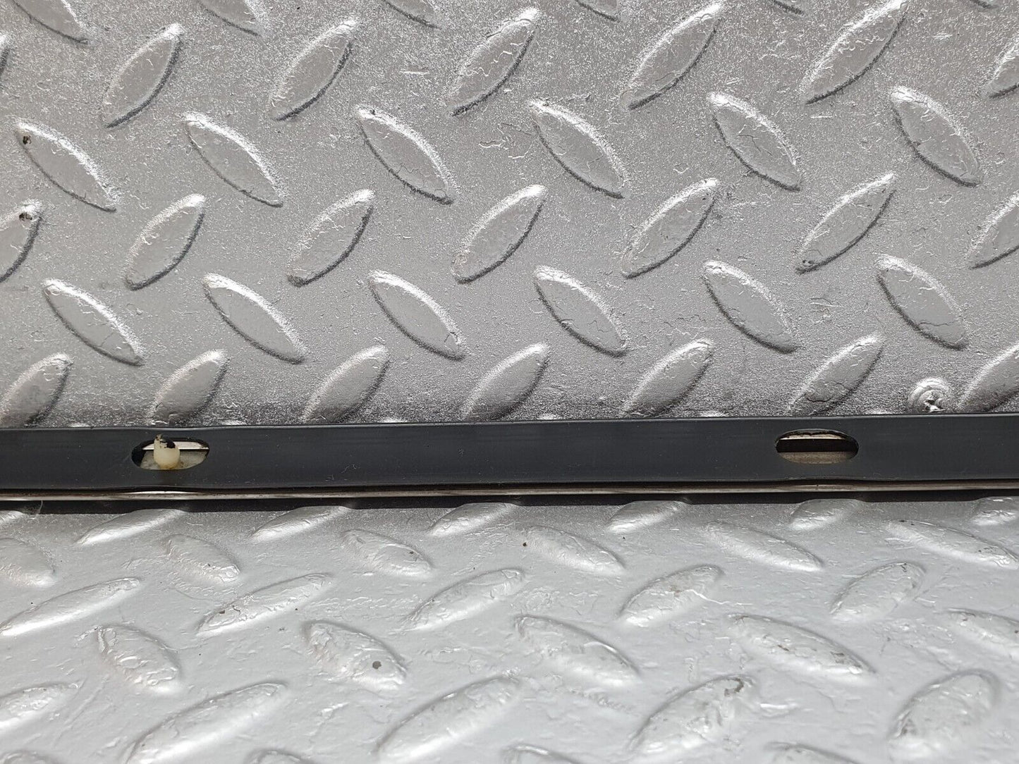 43459 Mercedes-Benz W108 280SE Front Right Fender Centre Moulding Trim