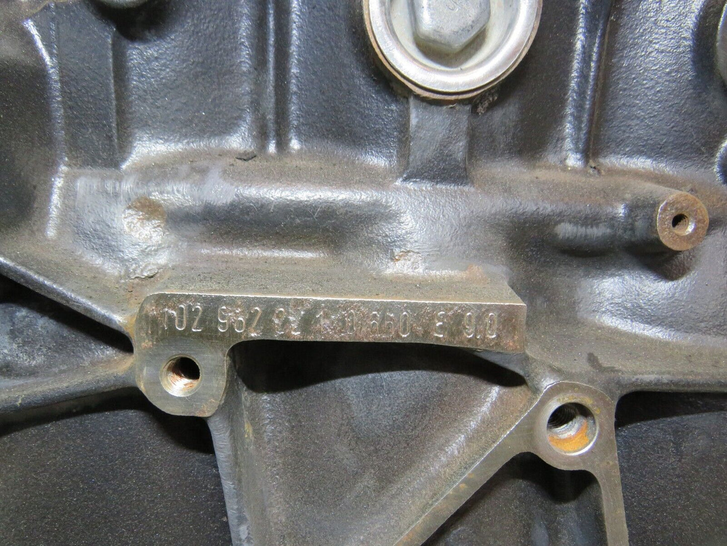 29614 Mercedes-Benz W124 230E Complete Engine 1020113501 M102.982