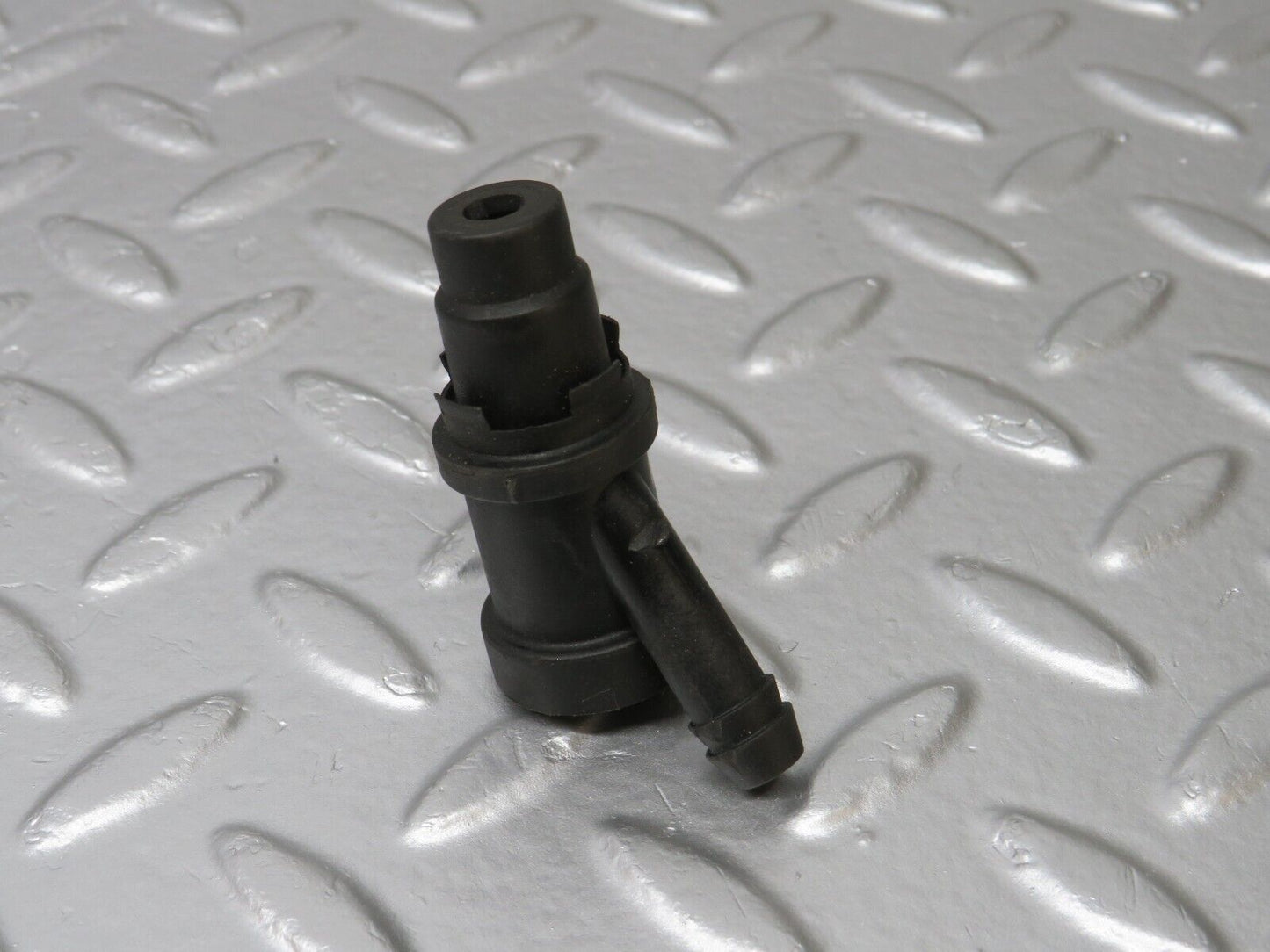 40264 Mercedes-Benz R107 Fuel Injector Holder 2x