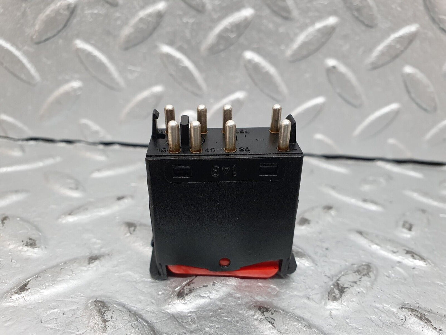 41102 Mercedes-Benz W126 300SE Hazard Warning Light Switch Hella 0008209010