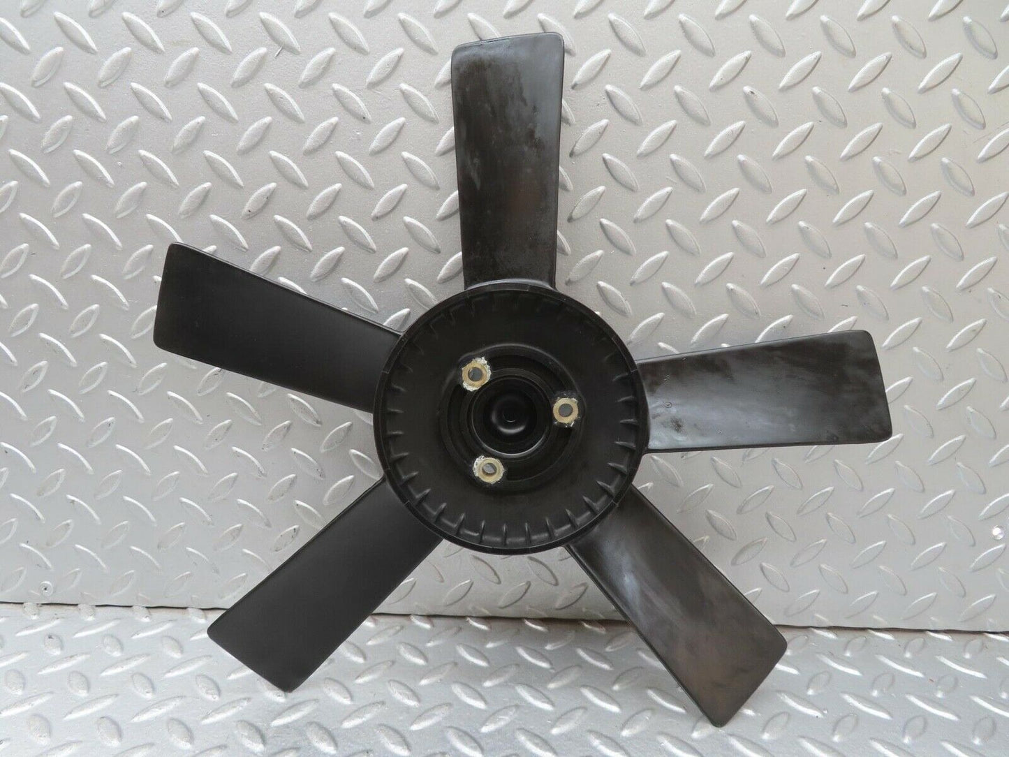 13573 Mercedes-Benz W123 200 Engine Cooling Fan 6162050506