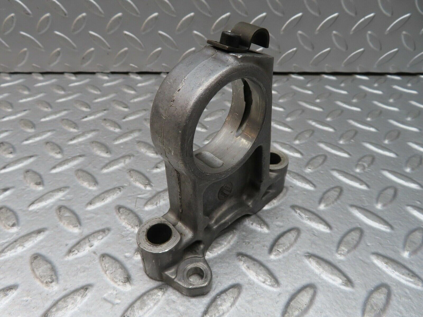 19245 Mercedes-Benz W123 300D Camshaft Tower Bearing 6160510612