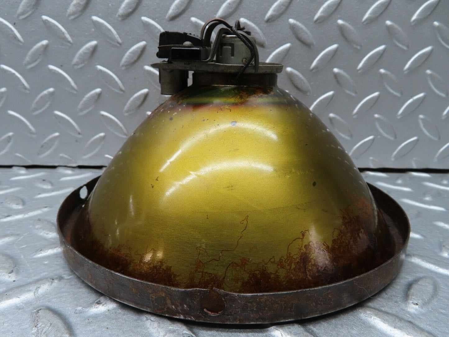 18911 Mercedes-Benz W121 190b Ponton Headlight Reflector