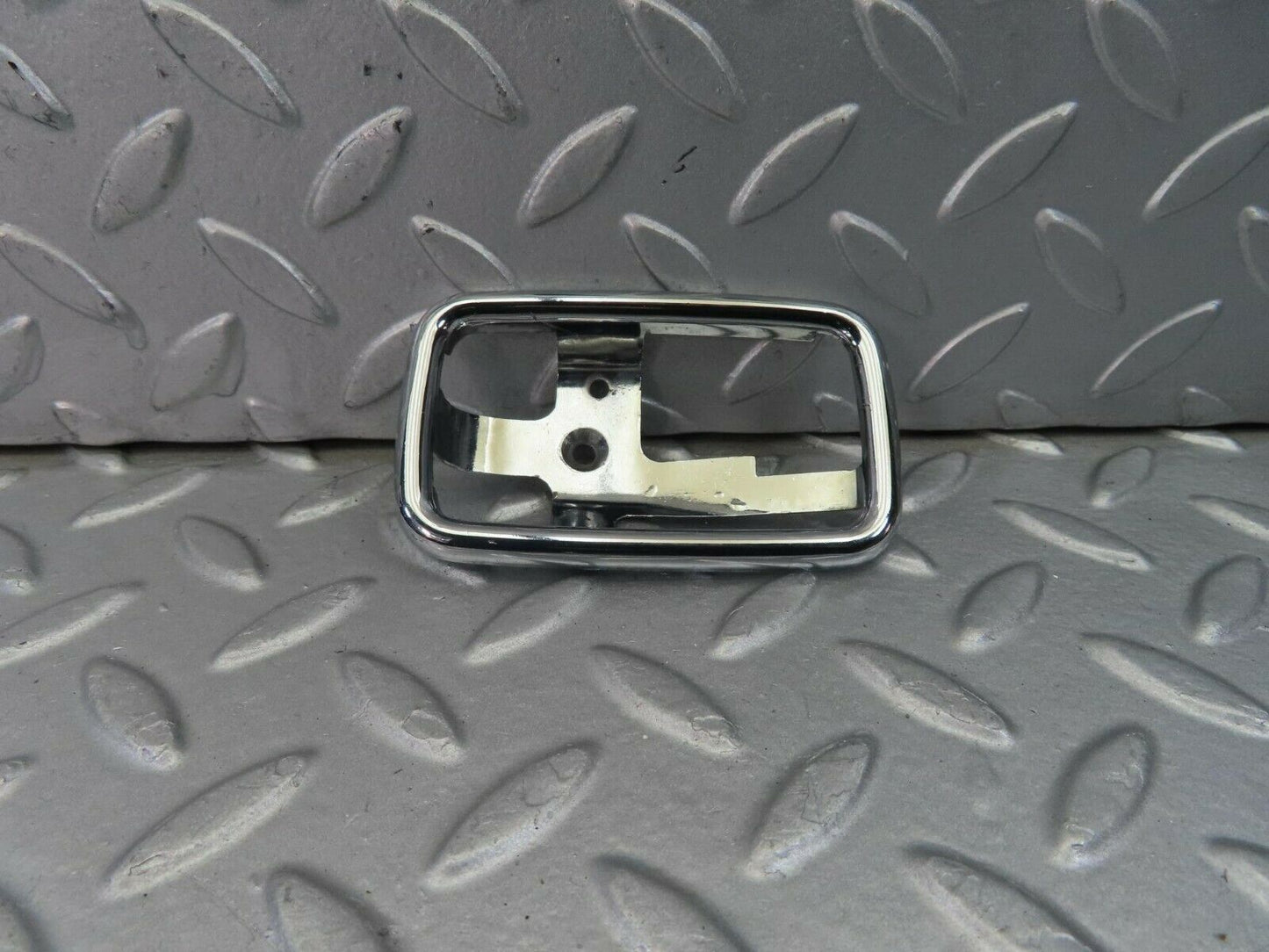 8883 Mercedes-Benz W108 Chrome Frame For Door Opener Left 1087660511