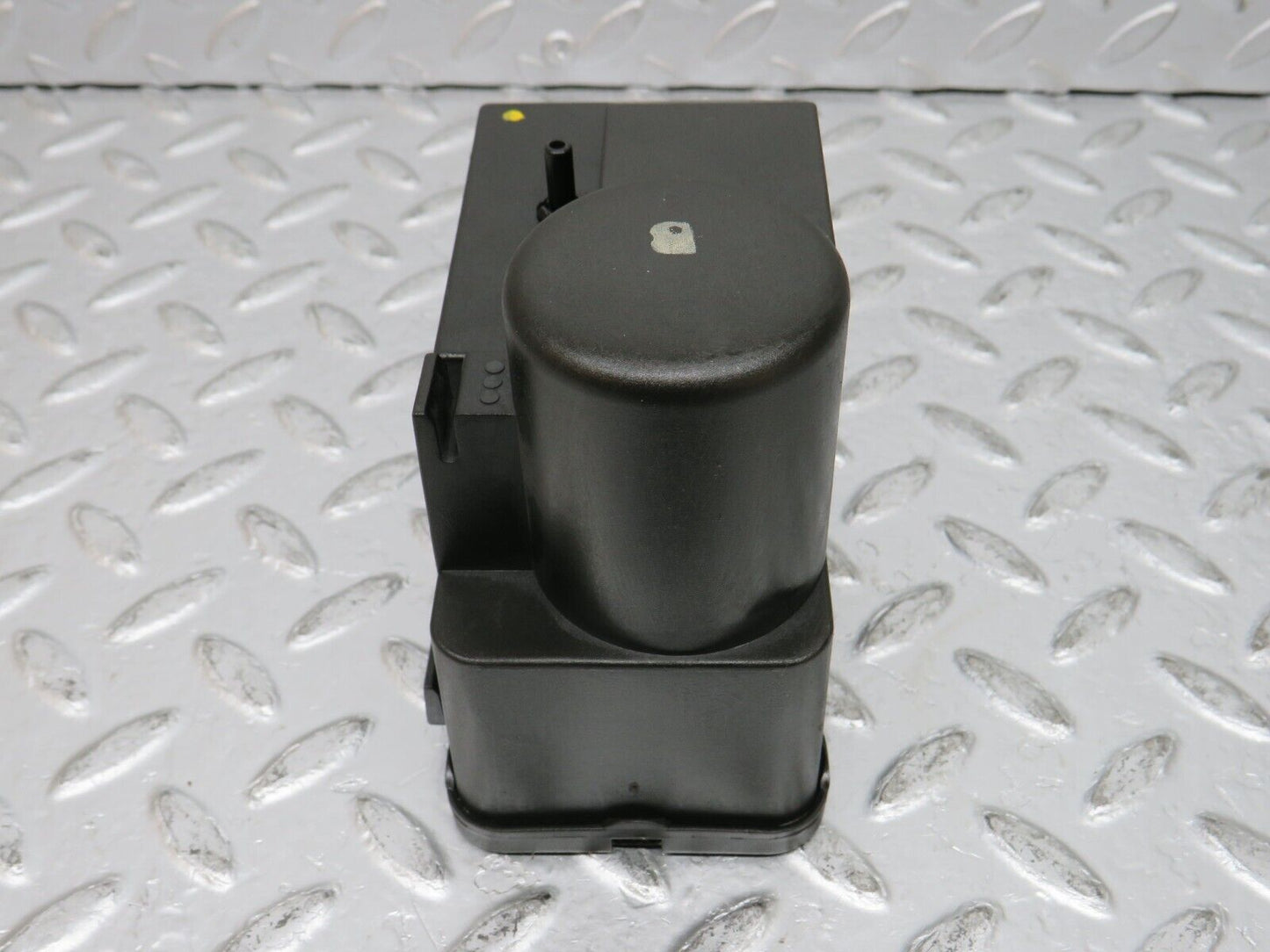 32371 Mercedes-Benz S124 300TE Central Locking Pump 0008000648 0132006302