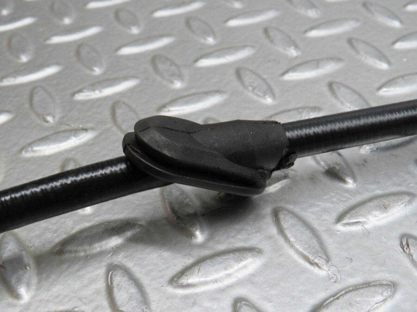 39668 Mercedes-Benz R129 320SL Coupe Handbrake Cable 1294202985