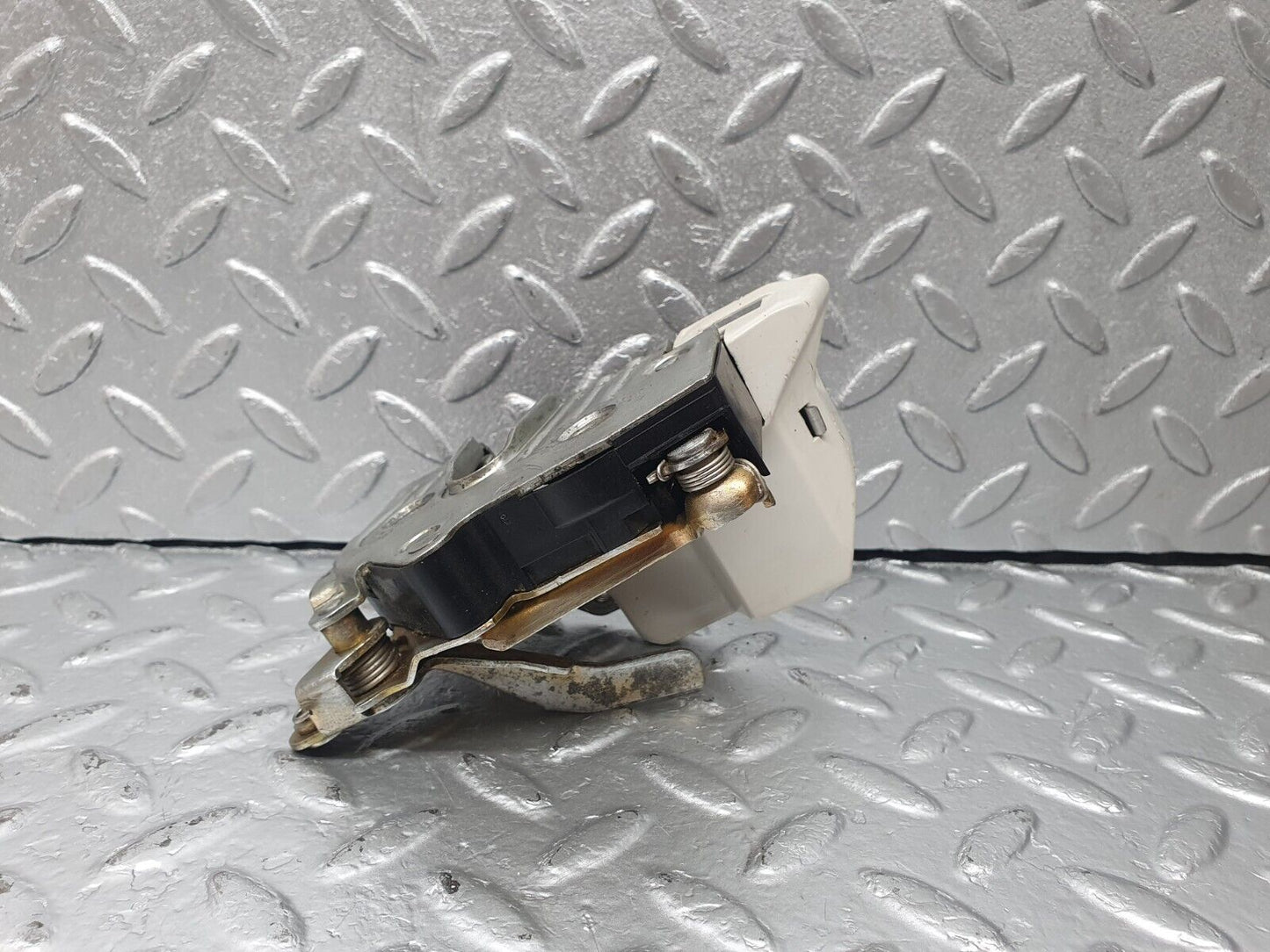 42758 Mercedes-Benz W201 190 Rear Right Door Lock Mechanism