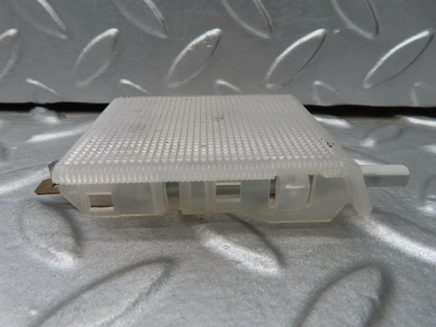 16470 Mercedes-Benz W124 260E Glove Box Light 1298200301