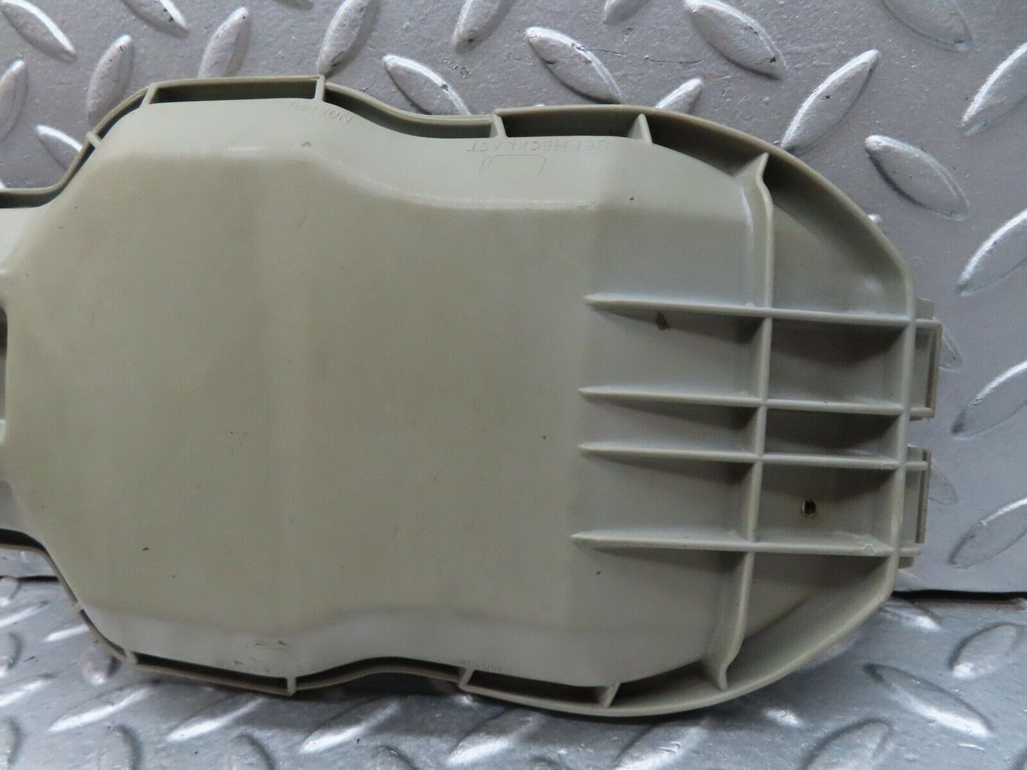 18108 Mercedes-Benz W123 200 Headlight Cover