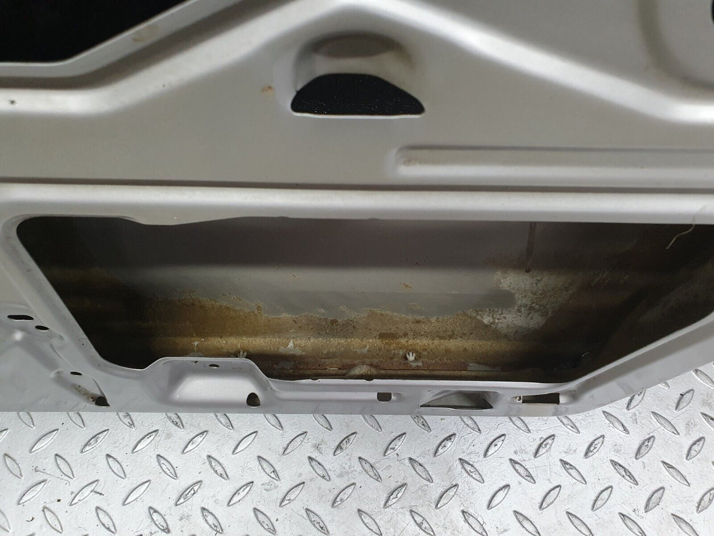 42970 Mercedes-Benz W201 190 Rear Right Door