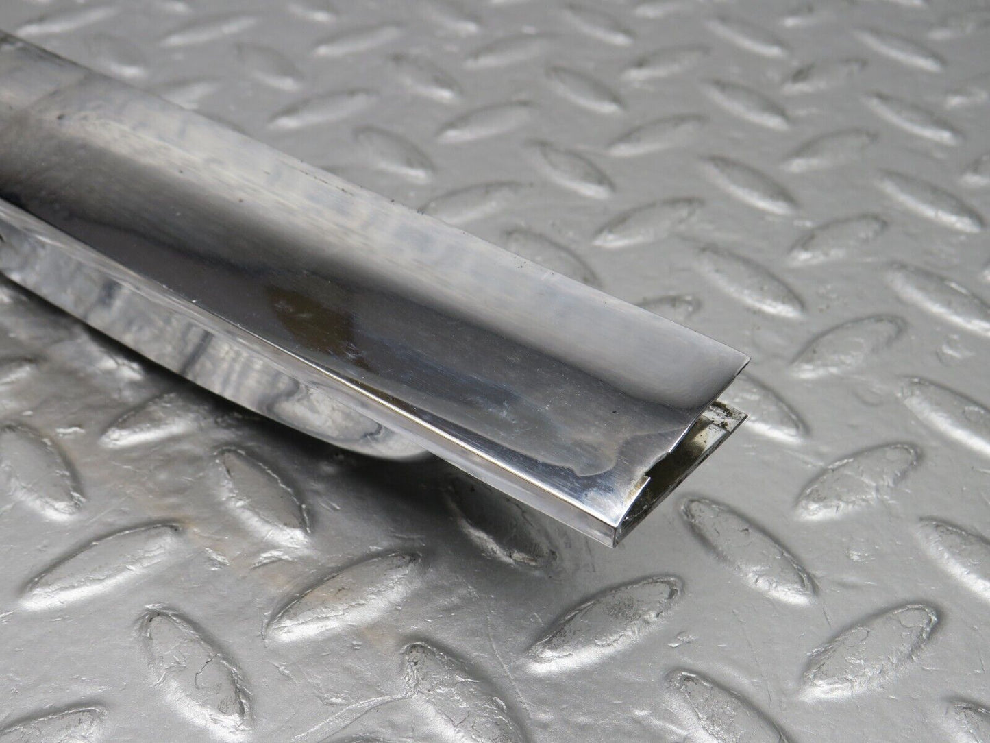 39142 Mercedes-Benz R107 500SL Trunk Chrome Handle Trim
