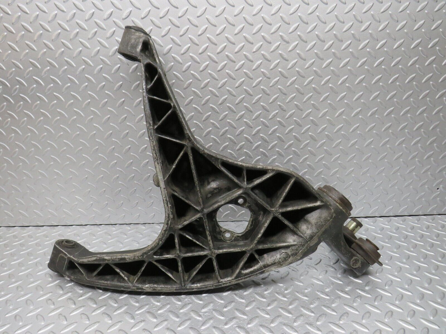 39313 Mercedes-Benz R107 500SL Trailing Arm Control Arm Rear Left 1263520404