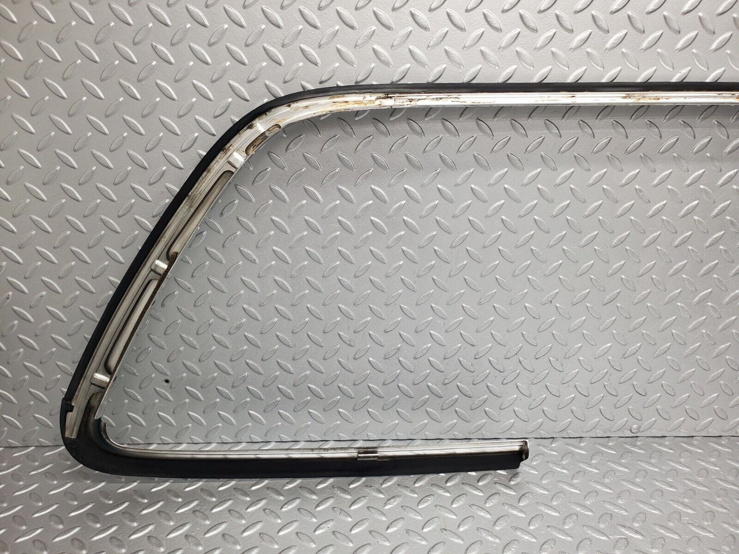 46558 Mercedes-Benz C123 280CE Coupe Roof Chrome Moulding Trim Left Side