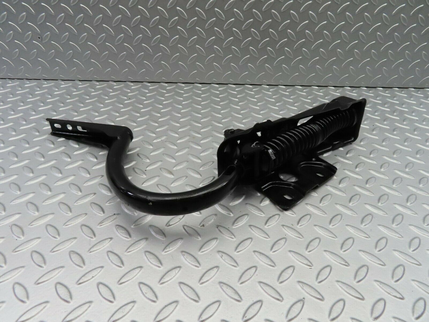 6421 Mercedes-Benz W126 380SE Trunk Lid Hinge Left Side
