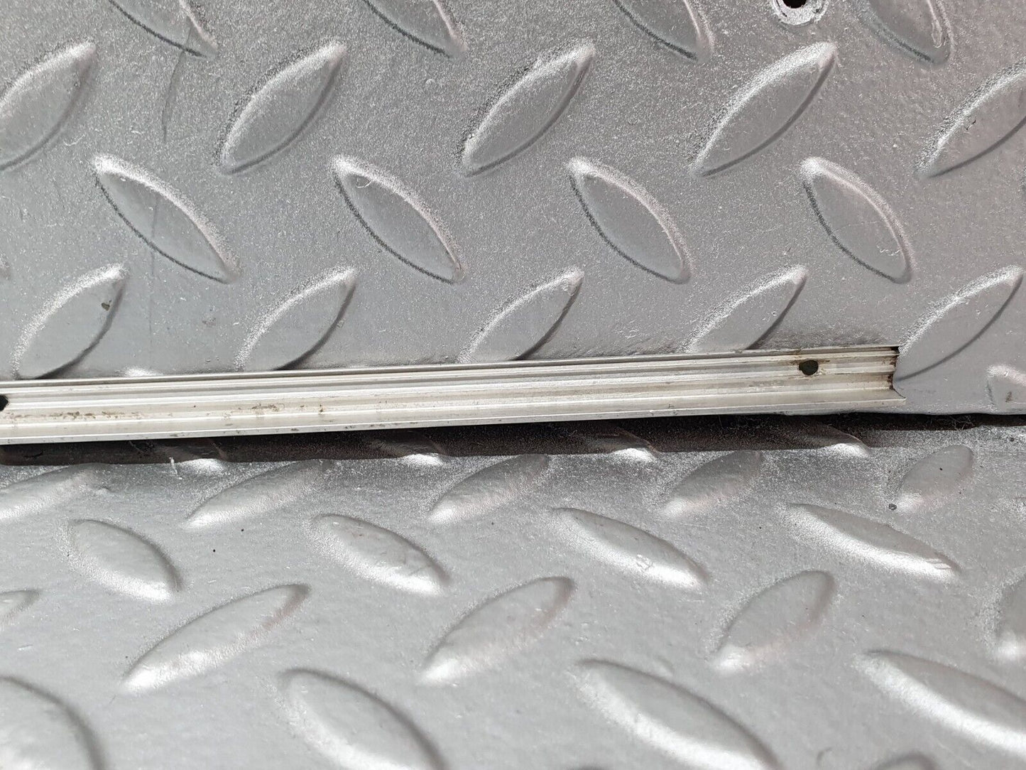 41715 Mercedes-Benz W124 200E Sunroof Chrome Trim