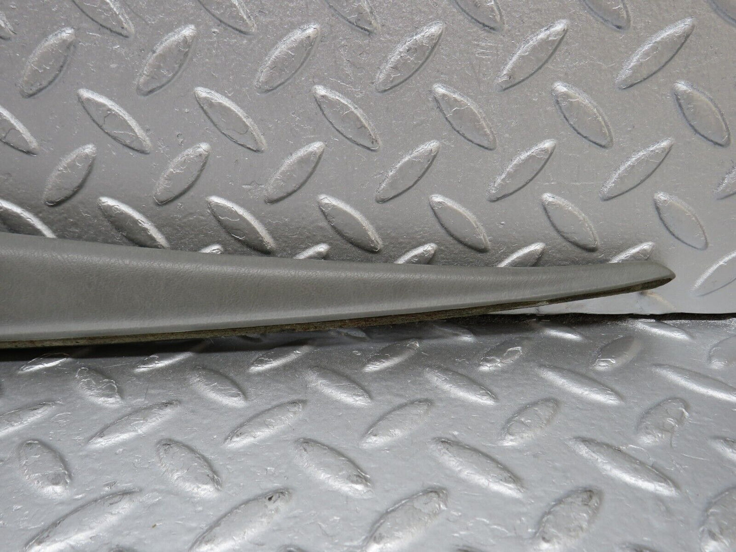 35974 Mercedes-Benz W126 420SE Rear Left Door Panel Cover Grey