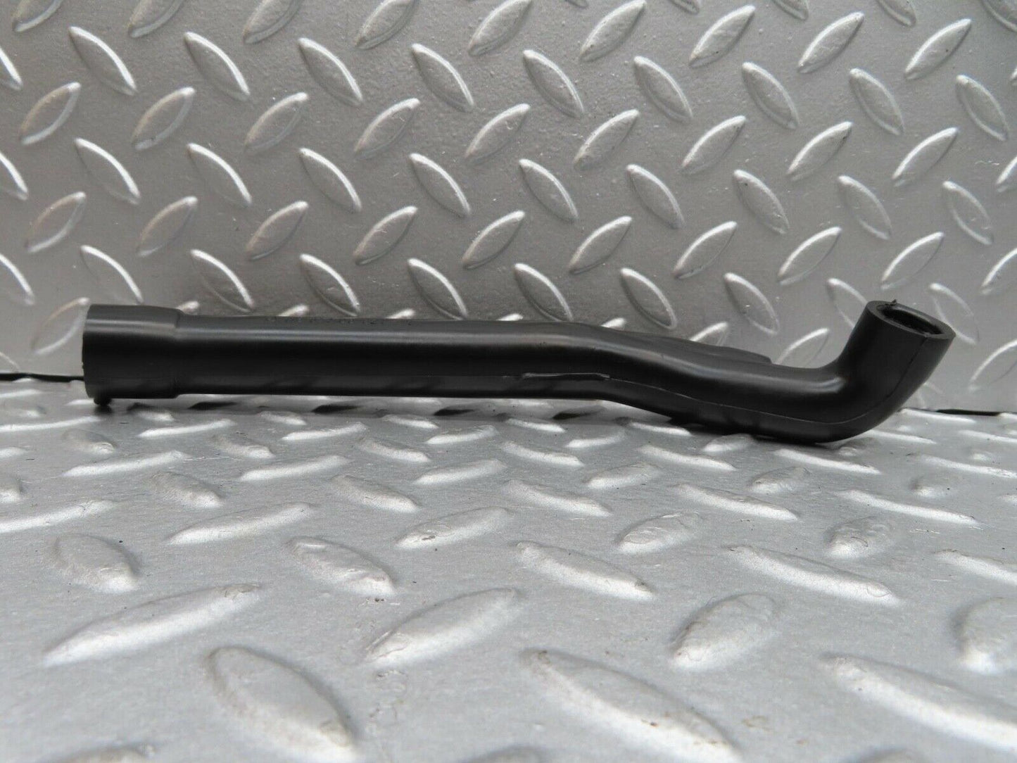 14419 Mercedes-Benz W116 350SE Air Intake Breather Hose 1160940682