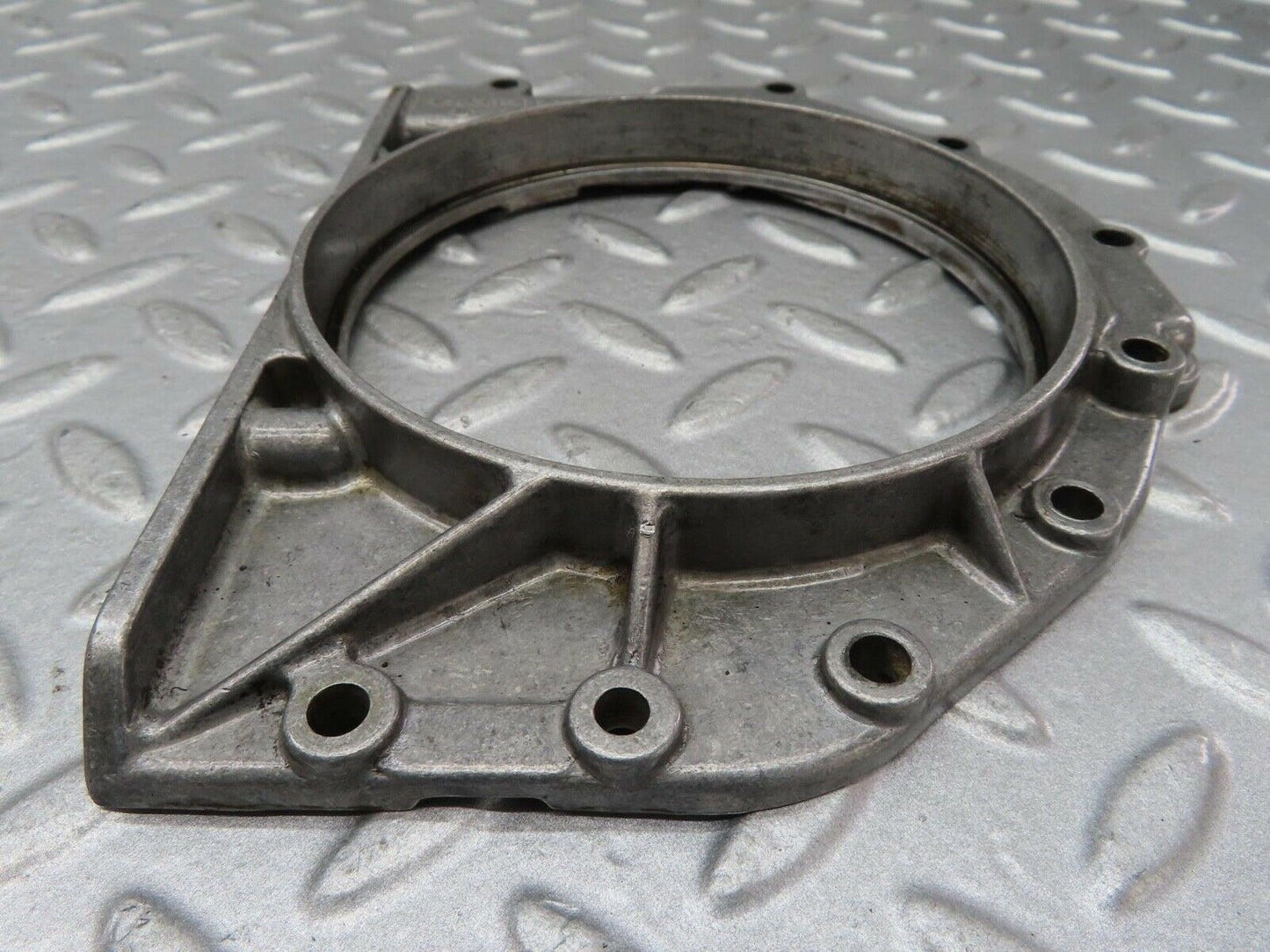 16538 Mercedes-Benz C107 350SLC Coupe Crankshaft Rear Sealing Cover 1160110608
